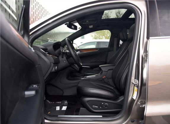 林肯MKC 2017款 2.0T 四驱尊雅版 车厢座椅   前排空间