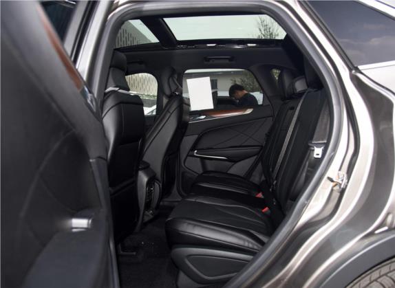 林肯MKC 2017款 2.0T 四驱尊雅版 车厢座椅   后排空间