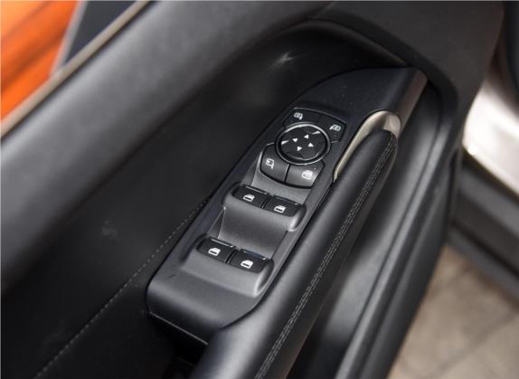 林肯MKC 2017款 2.0T 四驱尊雅版 车厢座椅   门窗控制