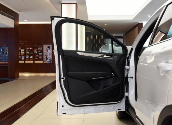 林肯MKC 2018款 2.0T 两驱尊享版 车厢座椅   前门板