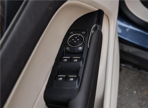 林肯MKC 2018款 2.0T 四驱尊雅版 车厢座椅   门窗控制