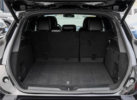 林肯MKC 2019款 2.0T 两驱尊雅版 国VI 车厢座椅   后备厢
