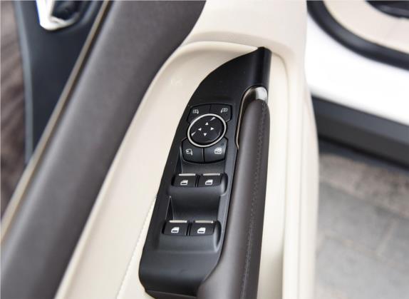林肯MKC 2019款 2.0T 四驱尊雅版 国VI 车厢座椅   门窗控制