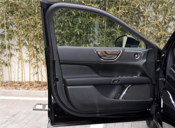 林肯大陆 2017款 2.0T 两驱尊耀版 车厢座椅   前门板