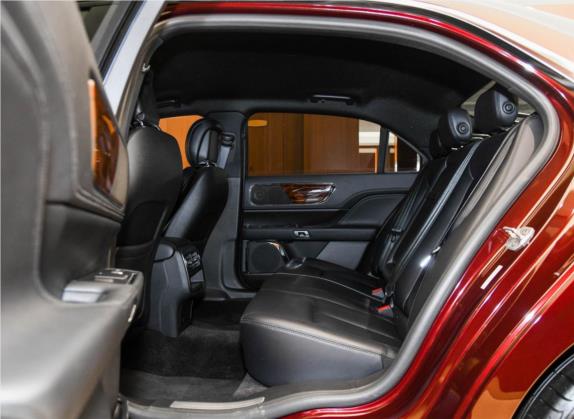 林肯大陆 2019款 2.0T 两驱尊悦版 国V 车厢座椅   后排空间