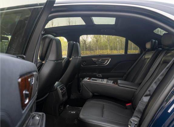 林肯大陆 2019款 2.0T 两驱尊耀版 国VI 车厢座椅   后排空间