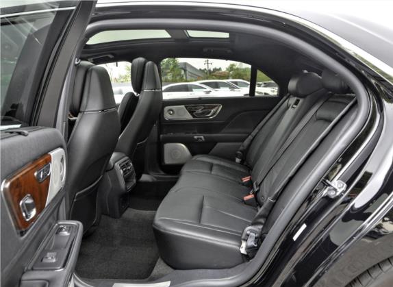 林肯大陆 2020款 2.0T 两驱MONO限量尊耀版 MONO BLACK 车厢座椅   后排空间