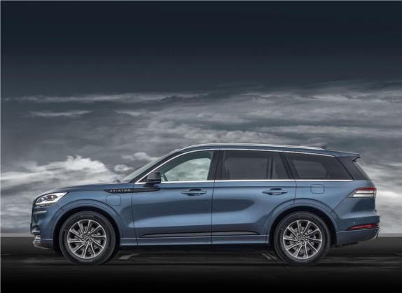 飞行家新能源(进口) 2020款 3.0T V6全驱高性能插电式混动版 外观   正侧