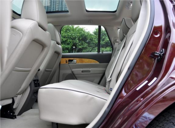 林肯MKX 2010款 3.5L AWD 车厢座椅   后排空间