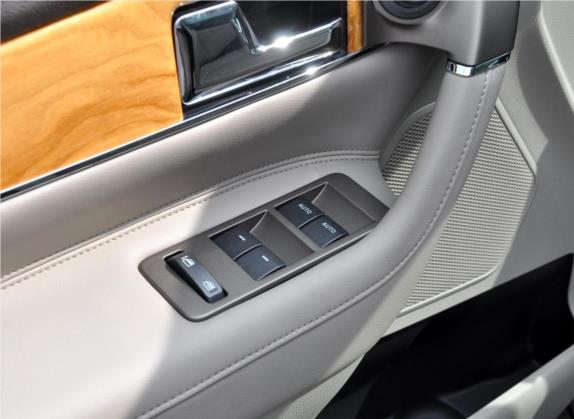 林肯MKX 2010款 3.5L AWD 车厢座椅   门窗控制
