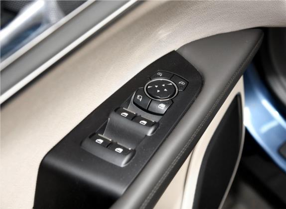 林肯MKX 2018款 2.0T 四驱尊雅版 车厢座椅   门窗控制