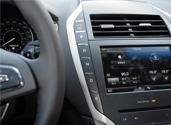 林肯MKZ 2014款 2.0T 尊享版 中控类   挡把