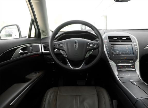 林肯MKZ 2014款 2.0T 尊耀版 中控类   驾驶位