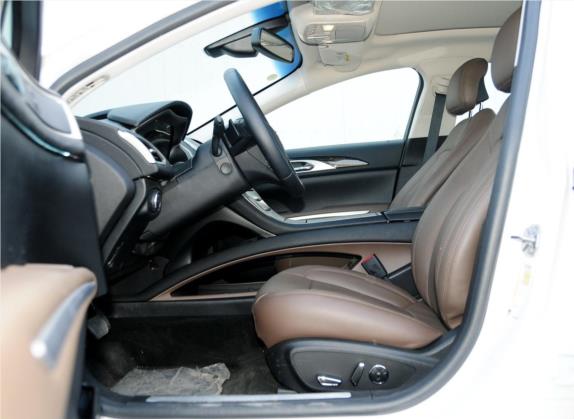 林肯MKZ 2014款 2.0T 尊耀版 车厢座椅   前排空间