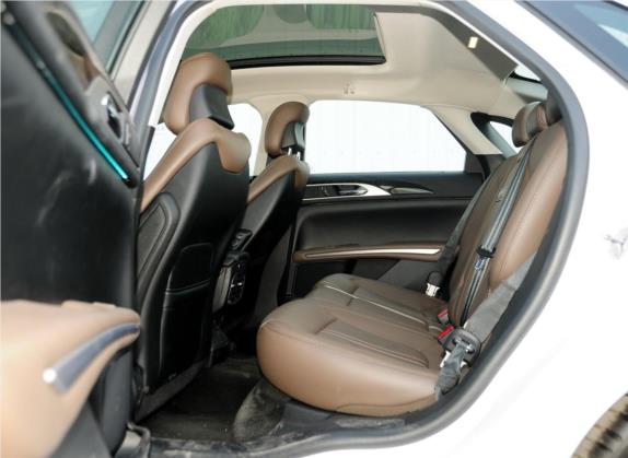 林肯MKZ 2014款 2.0T 尊耀版 车厢座椅   后排空间