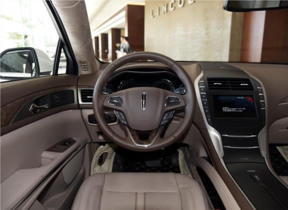 林肯MKZ 2015款 2.0T 总统系列 中控类   驾驶位