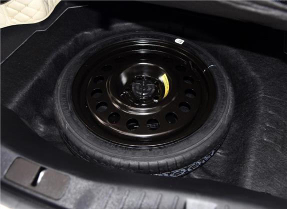 林肯MKZ 2015款 2.0T 总统系列 其他细节类   备胎