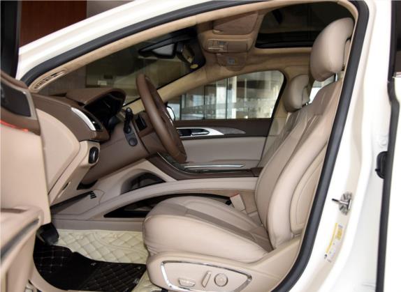 林肯MKZ 2015款 2.0T 总统系列 车厢座椅   前排空间