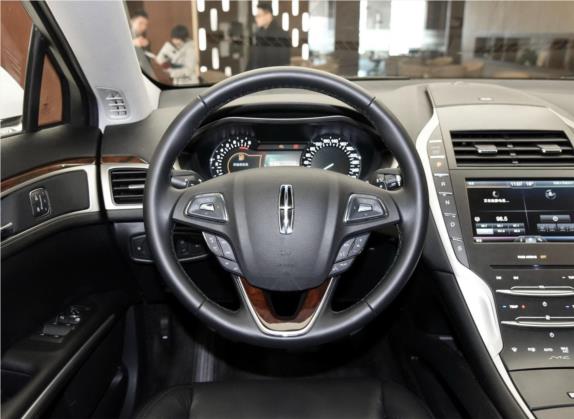林肯MKZ 2016款 2.0T 尊雅版 中控类   驾驶位