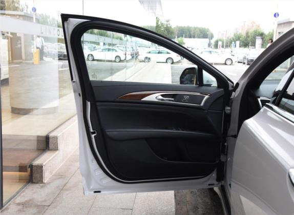林肯MKZ 2017款 2.0T 尊享版 车厢座椅   前门板