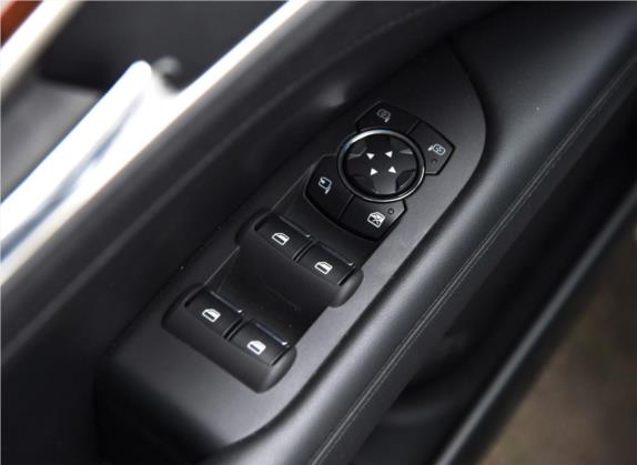 林肯MKZ 2017款 2.0T 尊享版 车厢座椅   门窗控制
