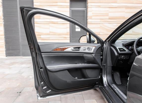 林肯MKZ 2017款 2.0H 混动尊耀版 车厢座椅   前门板