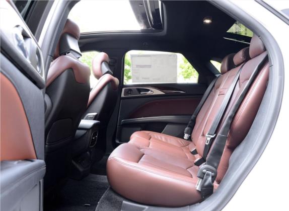 林肯MKZ 2018款 2.0T 尊耀版 车厢座椅   后排空间