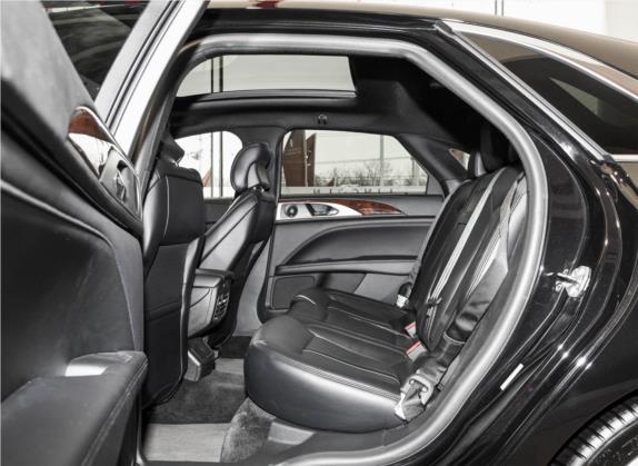 林肯MKZ 2019款 2.0H 混动尊耀版 国VI 车厢座椅   后排空间
