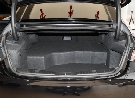 林肯MKZ 2019款 2.0H 混动尊耀版 国VI 车厢座椅   后备厢