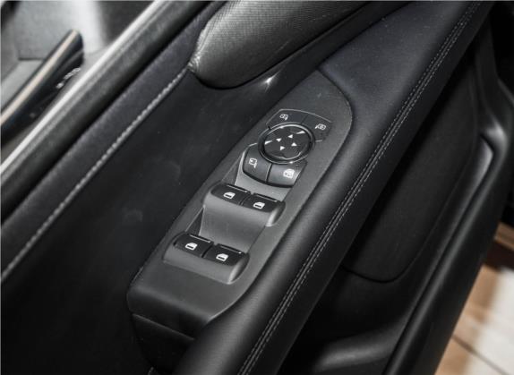 林肯MKZ 2019款 2.0H 混动尊耀版 国VI 车厢座椅   门窗控制