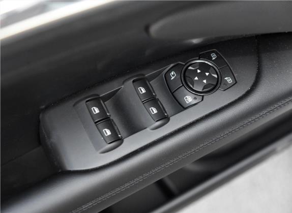 林肯MKZ 2020款 2.0T MONO限量尊耀版 MONO WHITE 车厢座椅   门窗控制