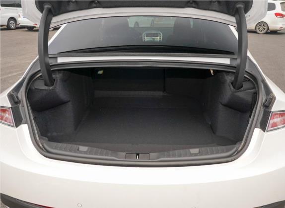 林肯MKZ 2020款 2.0T 尊悦版 车厢座椅   后备厢