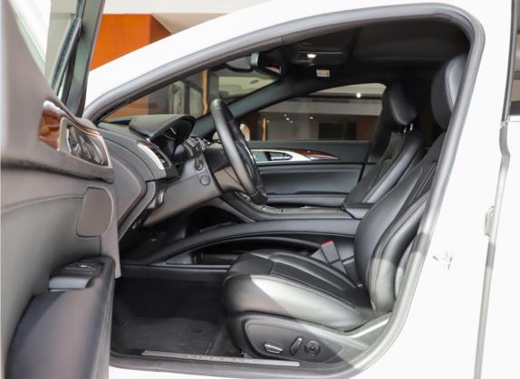 林肯MKZ 2020款 2.0H 混动尊耀版 车厢座椅   前排空间