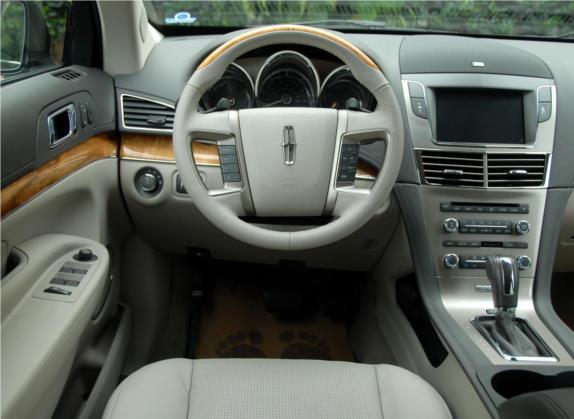 林肯MKT 2010款 3.5T EcoBoost AWD 中控类   驾驶位