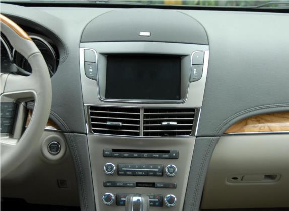 林肯MKT 2010款 3.5T EcoBoost AWD 中控类   中控台