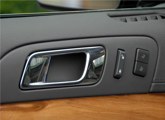 林肯MKT 2010款 3.5T EcoBoost AWD 车厢座椅   门窗控制