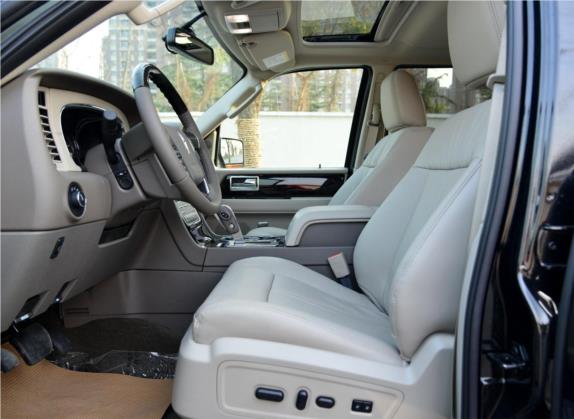领航员 2016款 3.5T AWD 车厢座椅   前排空间