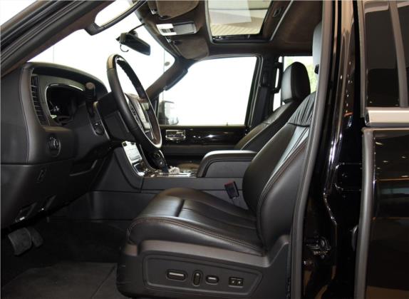 领航员 2017款 3.5T AWD 车厢座椅   前排空间