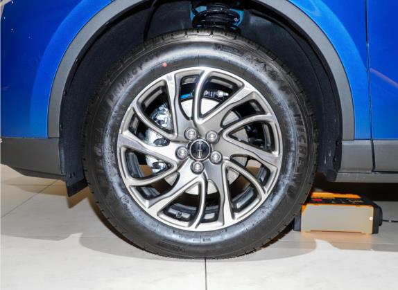 冒险家 2021款 2.0T 四驱尊雅版 其他细节类   前轮