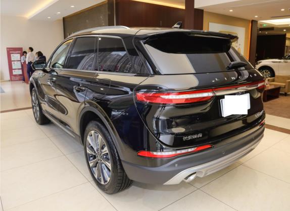 冒险家 2022款 2.0T 两驱尊雅版 外观   斜后