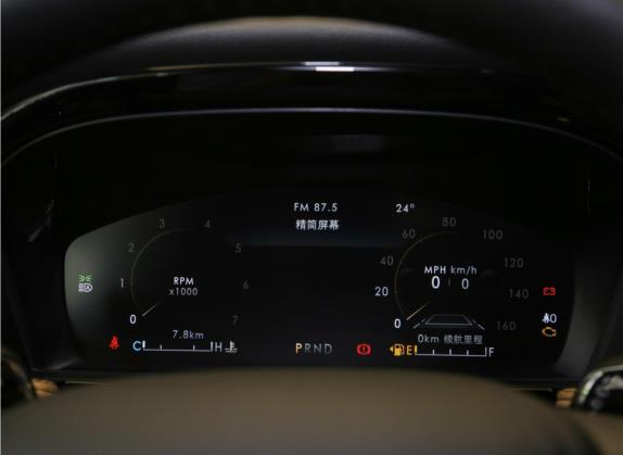 冒险家 2022款 2.0T 两驱尊雅版 中控类   仪表盘