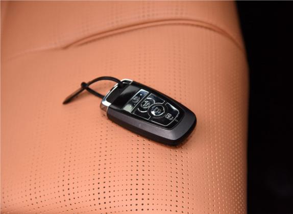 飞行家 2020款 3.0T V6 四驱总统版 其他细节类   钥匙