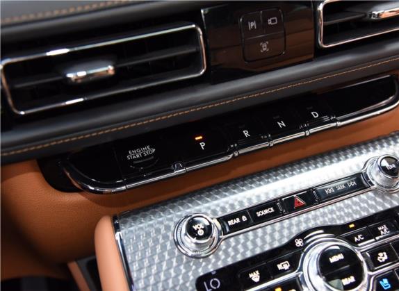 飞行家 2020款 3.0T V6 四驱总统版 中控类   挡把