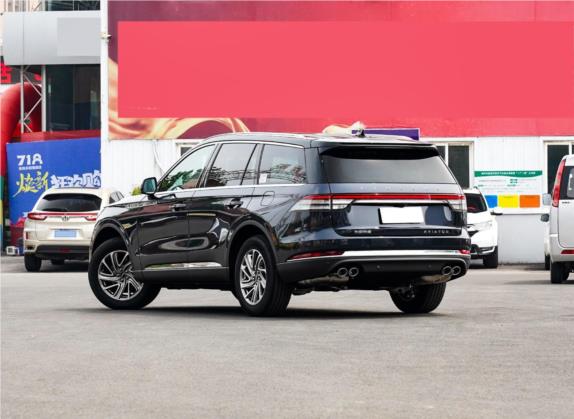 飞行家 2020款 3.0T V6 四驱尊享版 外观   斜后