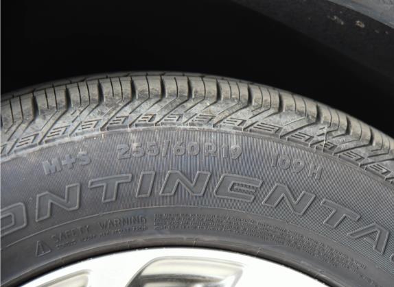 飞行家 2021款 3.0T V6 四驱尊享版 其他细节类   备胎