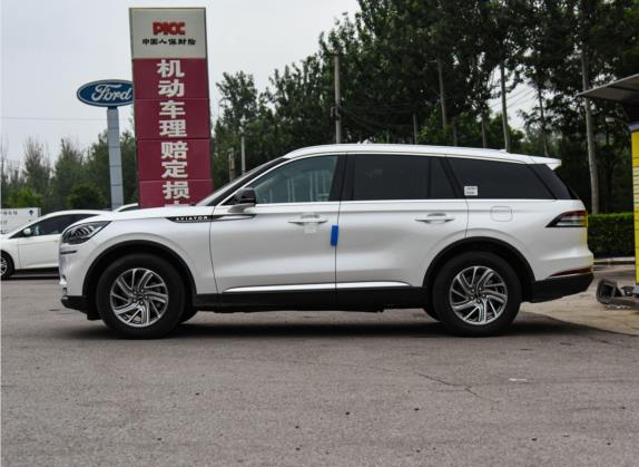 飞行家 2021款 3.0T V6 四驱尊享版 外观   正侧