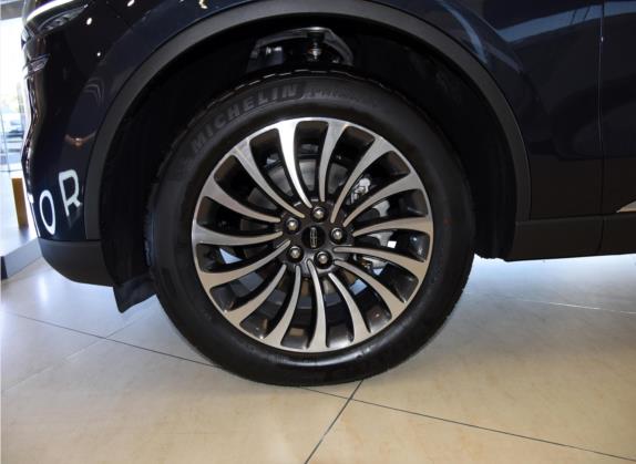 飞行家 2021款 3.0T V6 四驱尊雅版 其他细节类   前轮