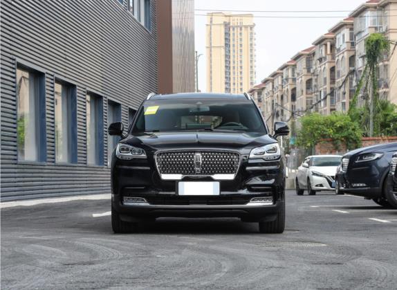 飞行家 2021款 3.0T V6 四驱行政版 外观   正前