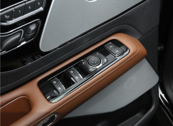 飞行家 2021款 3.0T V6 四驱行政版 车厢座椅   门窗控制