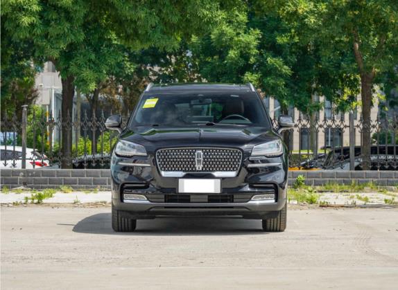 飞行家 2022款 3.0T V6 四驱尊雅版 外观   正前